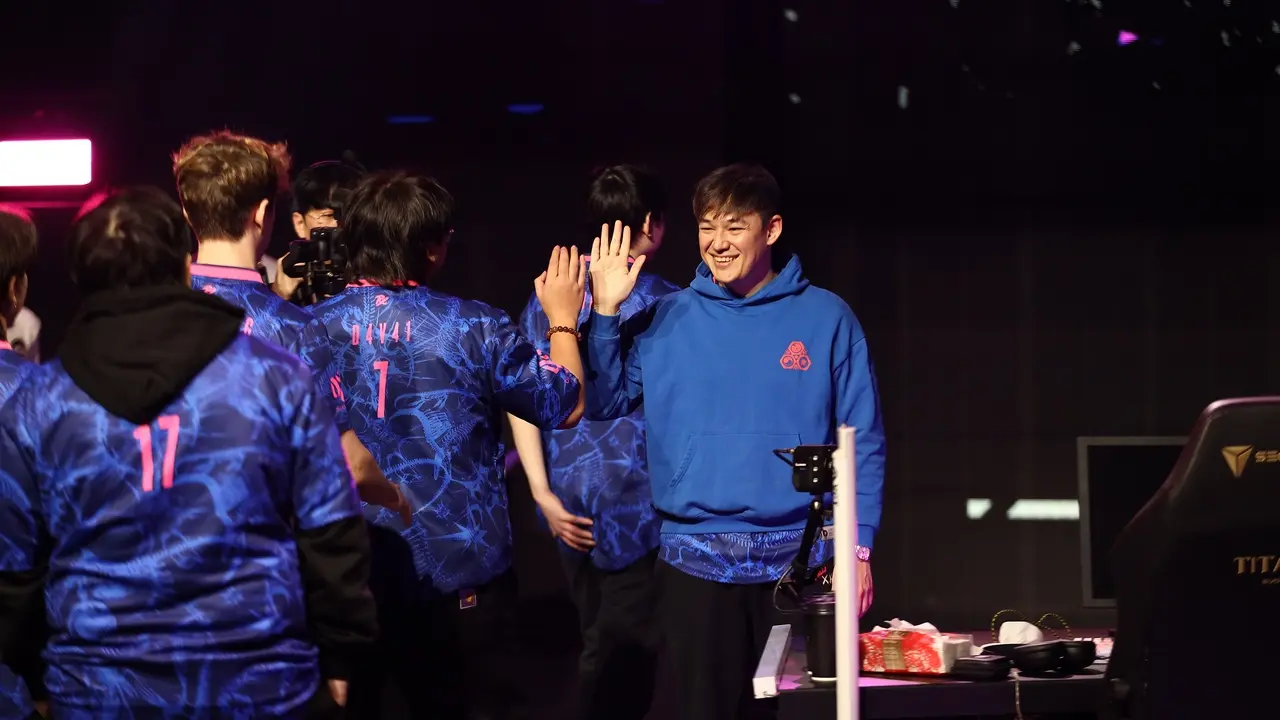 Coach Alecks feels that the team is able to clear a big hurdle. (Riot Games)