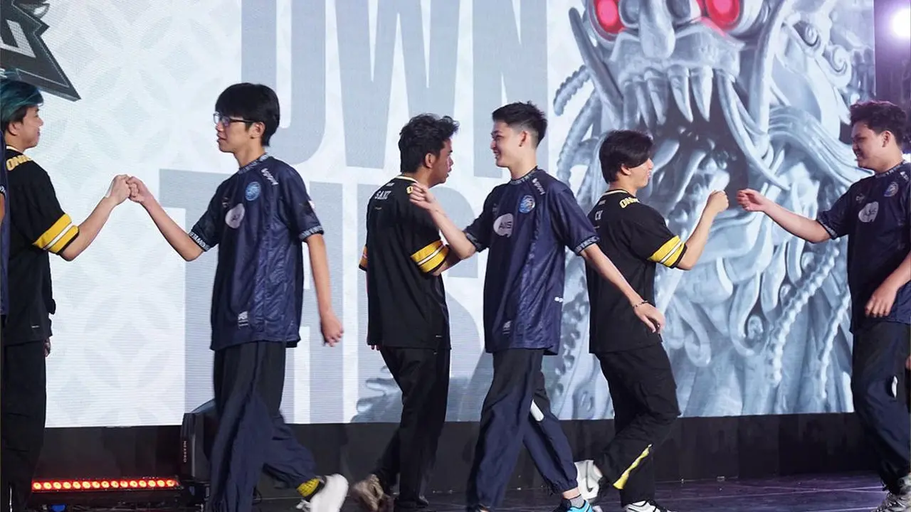 So far, EVOS and ONIC are two Indonesian teams that could make a dent in international tournament. (GGWP)