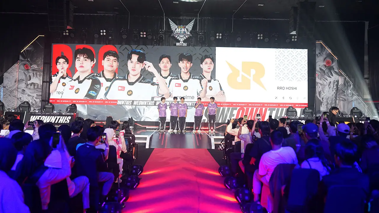 While RRQ Hoshi has changed their lineup, their performance has become worse compared to last season. (Moonton)