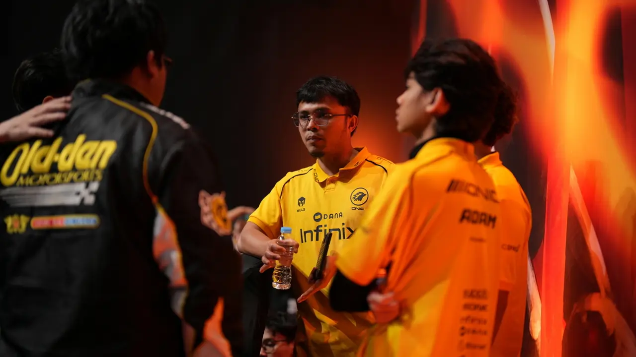 ONIC, EVOS, and Shadow Esports will have to duke it out on the fourth week. (Garena)