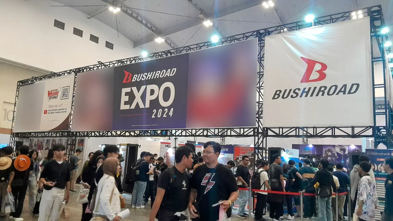 Bushiroad Expo during Comic Frontier 18. (Wikipedia)
